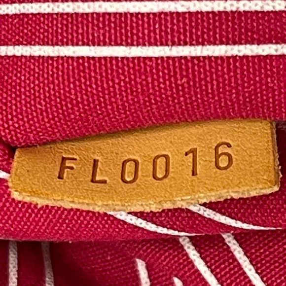 Louis Vuitton Antigua Caba PM W/ Bag - Picture 10 of 13